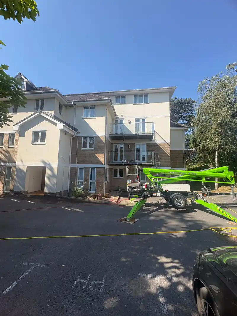 Block of flats, exterior clean